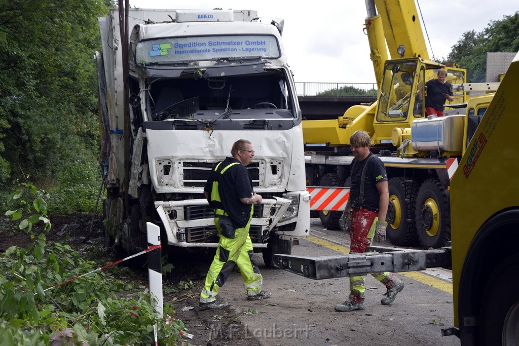 Schwerer VU A 3 Rich Oberhausen Hoehe AK Leverkusen P849.JPG - Miklos Laubert